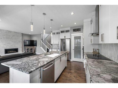 547 Panora Way Nw, Calgary, AB - Indoor Photo Showing Kitchen With Stainless Steel Kitchen With Upgraded Kitchen
