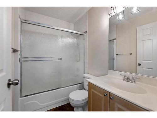 35 Harvest Park Circle Ne, Calgary, AB - Indoor Photo Showing Bathroom