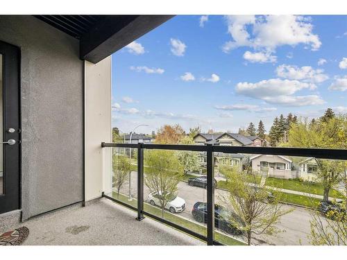 302-607 17 Avenue Nw, Calgary, AB - Outdoor With Balcony With View