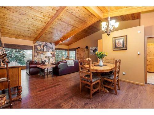 242197 64 Street West, Rural Foothills County, AB - Indoor Photo Showing Dining Room