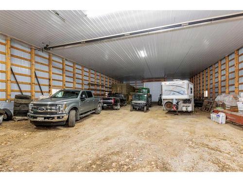 242197 64 Street West, Rural Foothills County, AB - Indoor Photo Showing Garage