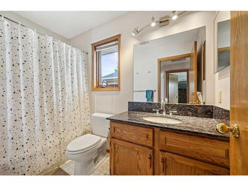 108 Harvest Hills Drive Ne, Calgary, AB - Indoor Photo Showing Bathroom
