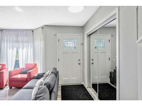 36 Cramond Drive Se, Calgary, AB - Indoor Photo Showing Other Room