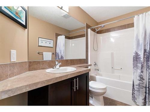 3 Sage Hill Common Nw, Calgary, AB - Indoor Photo Showing Bathroom