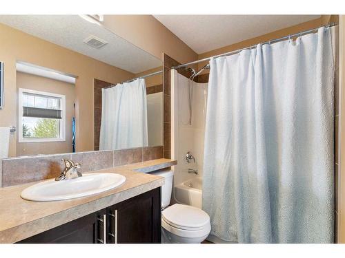 3 Sage Hill Common Nw, Calgary, AB - Indoor Photo Showing Bathroom