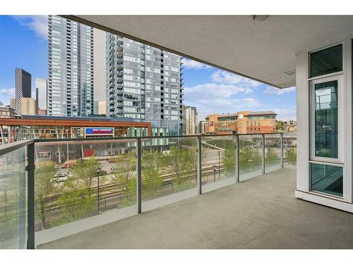 301-510 6 Avenue Se, Calgary, AB - Outdoor With Balcony With Exterior