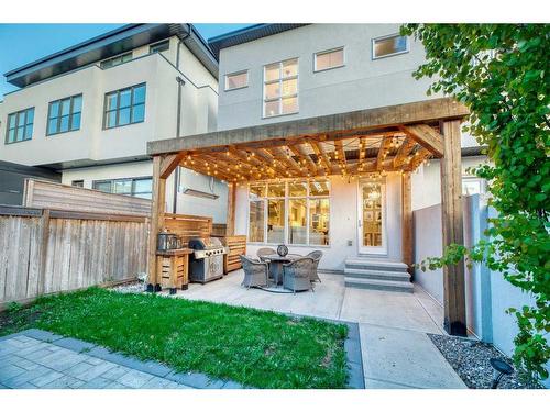 1930 Bowness Road Nw, Calgary, AB - Outdoor