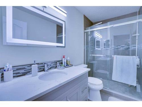 72 Coral Reef Close Ne, Calgary, AB - Indoor Photo Showing Bathroom