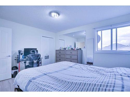 72 Coral Reef Close Ne, Calgary, AB - Indoor Photo Showing Bedroom