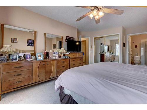 127 Sienna Park Green Sw, Calgary, AB - Indoor Photo Showing Bedroom