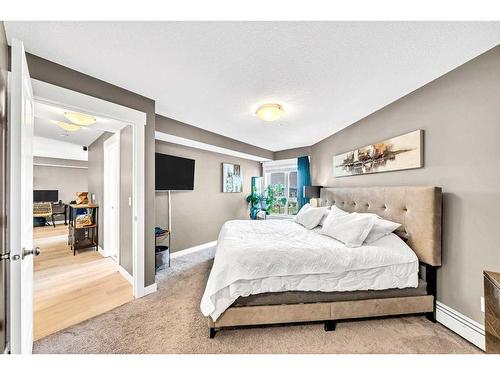 3309-240 Skyview Ranch Road Ne, Calgary, AB - Indoor Photo Showing Bedroom