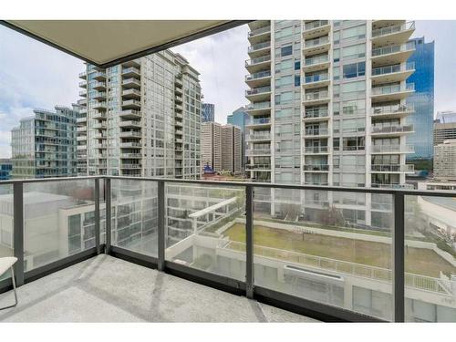 1007-128 2 Street Sw, Calgary, AB - Outdoor With Balcony