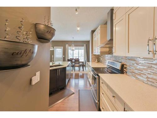 137 Kincora Glen Rise Nw, Calgary, AB - Indoor Photo Showing Kitchen
