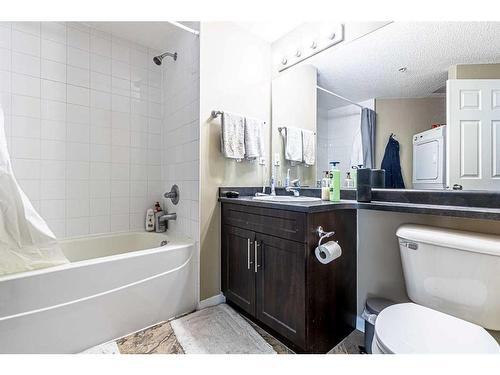 1701-325 3 Street Se, Calgary, AB - Indoor Photo Showing Bathroom