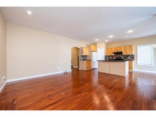 219 Panamount Circle Nw, Calgary, AB - Indoor Photo Showing Kitchen