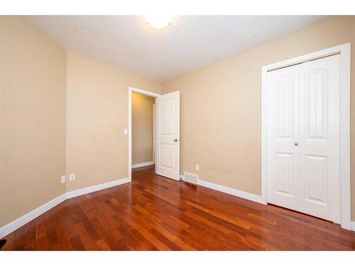 219 Panamount Circle Nw, Calgary, AB - Indoor Photo Showing Other Room