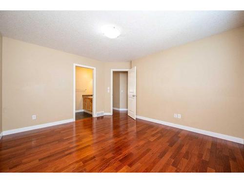 219 Panamount Circle Nw, Calgary, AB - Indoor Photo Showing Other Room