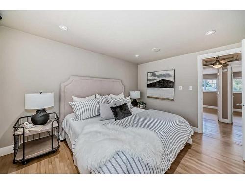 203 Parkvalley Drive Se, Calgary, AB - Indoor Photo Showing Bedroom