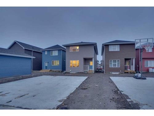 1125 Bayview Gardens Sw, Airdrie, AB - Outdoor With Facade