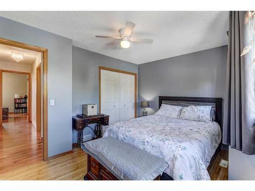 9734 Harvest Hills Link Ne, Calgary, AB - Indoor Photo Showing Bedroom