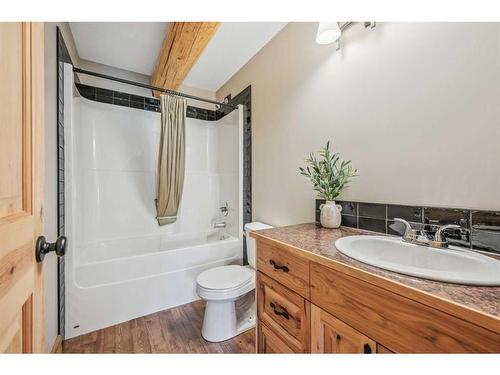 391043 Range Road 5-0, Rural Clearwater County, AB - Indoor Photo Showing Bathroom