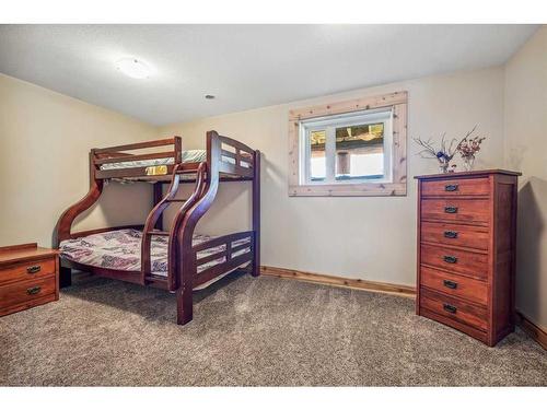 391043 Range Road 5-0, Rural Clearwater County, AB - Indoor Photo Showing Bedroom