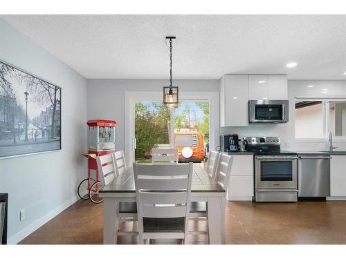 7127 20 Street Se, Calgary, AB - Indoor Photo Showing Kitchen With Stainless Steel Kitchen