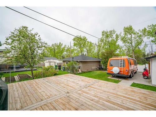 7127 20 Street Se, Calgary, AB - Outdoor With Deck Patio Veranda