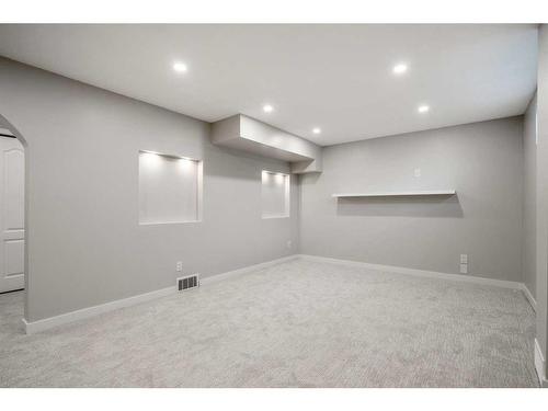 113 Somerset Drive Sw, Calgary, AB - Indoor