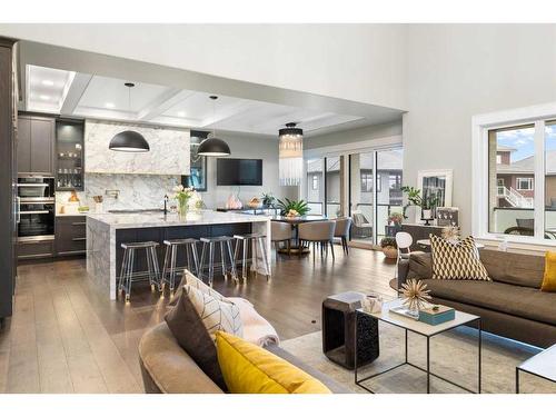 30 Dunes Drive, Desert Blume, AB - Indoor Photo Showing Living Room