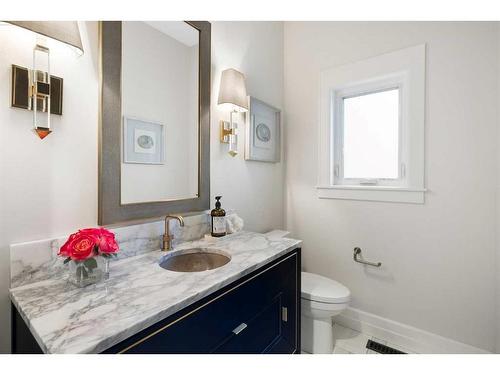 30 Dunes Drive, Desert Blume, AB - Indoor Photo Showing Bathroom