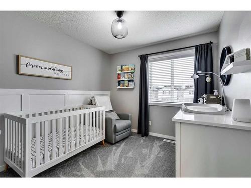 258 Auburn Crest Green Se, Calgary, AB - Indoor Photo Showing Bedroom