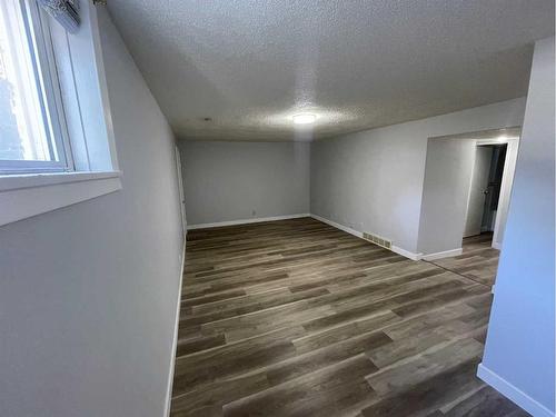 2816 18 Street Sw, Calgary, AB - Indoor Photo Showing Other Room