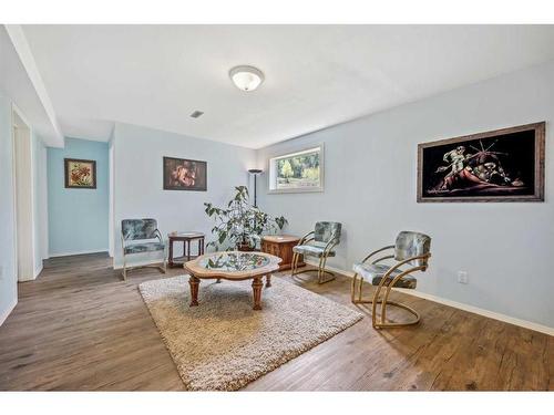 1405 61 Street, Coleman, AB - Indoor Photo Showing Living Room