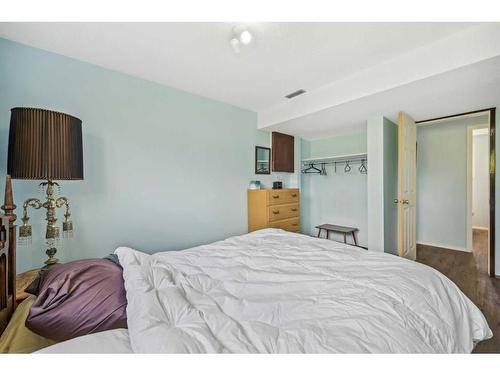 1405 61 Street, Coleman, AB - Indoor Photo Showing Bedroom