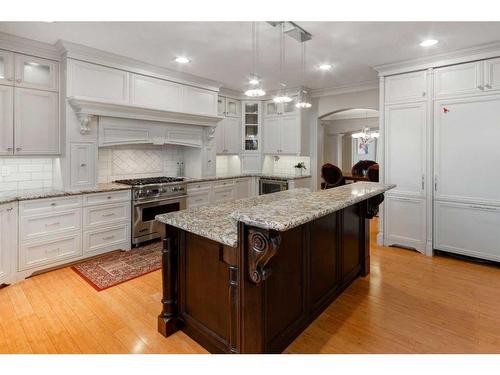 84 Gray Way, Rural Rocky View County, AB - Indoor Photo Showing Kitchen With Upgraded Kitchen