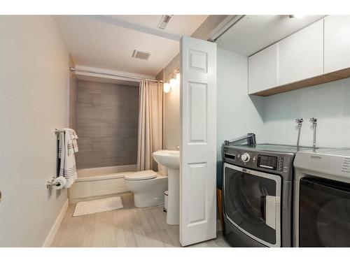 1731 8 Avenue Nw, Calgary, AB - Indoor Photo Showing Laundry Room