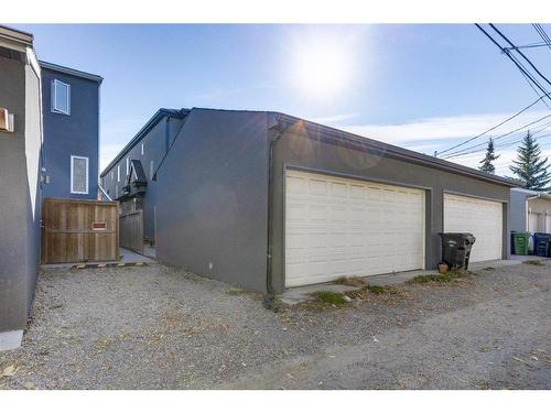 2-1925 32 Street Sw, Calgary, AB - Outdoor With Exterior