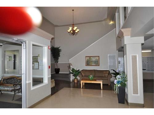 3412-3000 Millrise Point Sw, Calgary, AB - Indoor Photo Showing Other Room