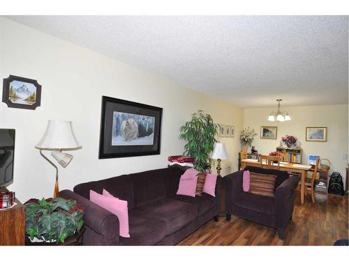 3412-3000 Millrise Point Sw, Calgary, AB - Indoor Photo Showing Living Room