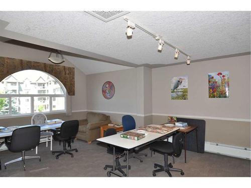 3412-3000 Millrise Point Sw, Calgary, AB - Indoor Photo Showing Office