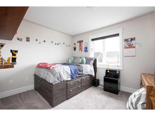 108 Comeau Crescent, Fort Mcmurray, AB - Indoor Photo Showing Bedroom