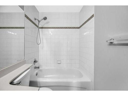 104 Taracove Crescent Ne, Calgary, AB - Indoor Photo Showing Bathroom