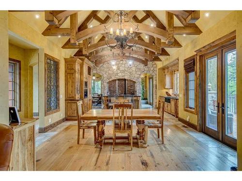 290226 316 Street West, Rural Foothills County, AB - Indoor Photo Showing Dining Room