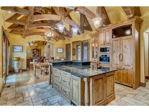 290226 316 Street West, Rural Foothills County, AB - Indoor Photo Showing Kitchen