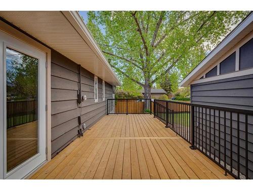 223 Parkwood Close Se, Calgary, AB - Outdoor With Exterior