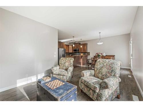 410 Ranch Ridge Meadow, Strathmore, AB - Indoor Photo Showing Living Room