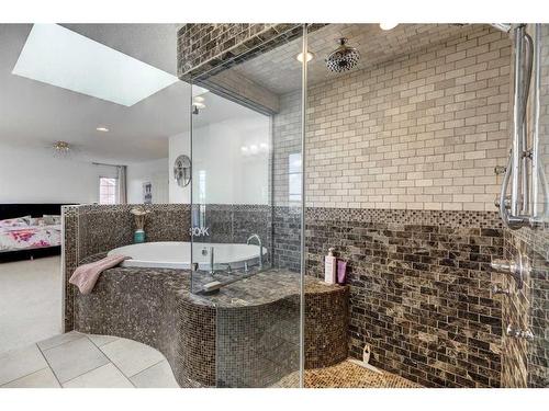 29 Lakeside Greens Close, Chestermere, AB - Indoor Photo Showing Bathroom