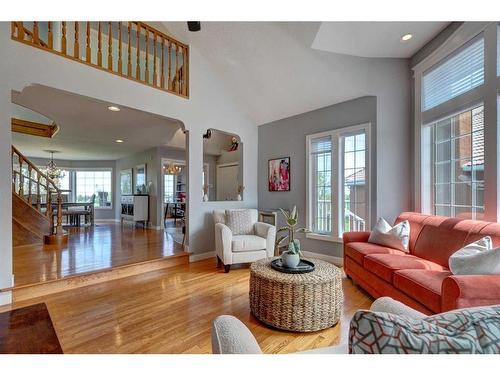 29 Lakeside Greens Close, Chestermere, AB - Indoor Photo Showing Living Room