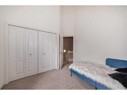 2301 14 Street Sw, Calgary, AB - Indoor Photo Showing Bedroom